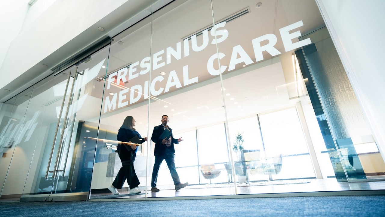 Fresenius Medical Care and CCINSHAE Partner to Expand Kidney Treatment Access in Mexico